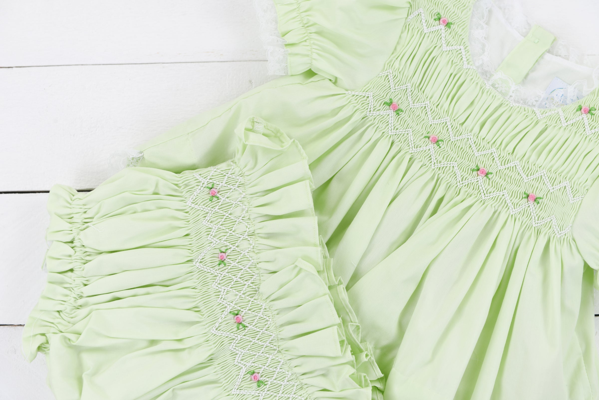 PO100: Elegant Smocked Bloomer Set