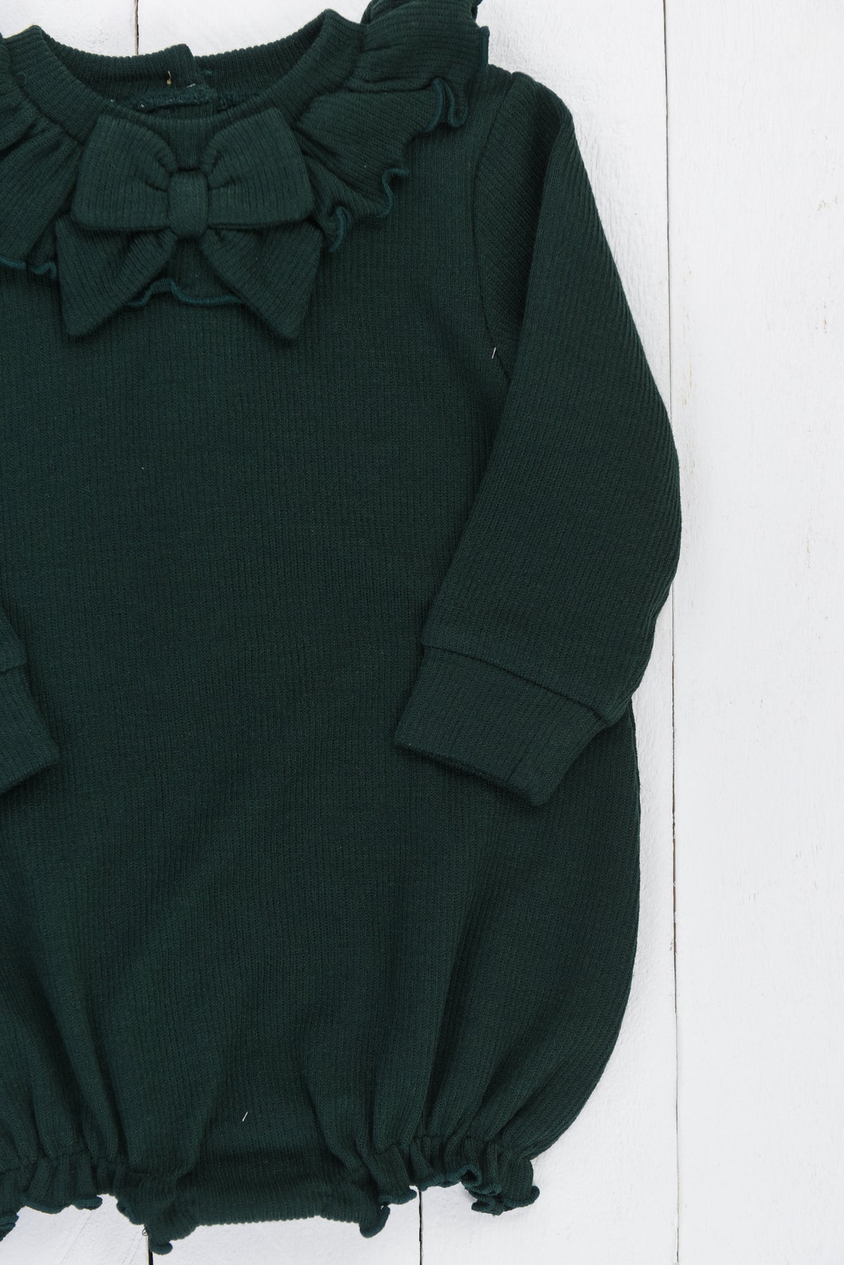 PO96: Girls Simple Green Sweater Bubble