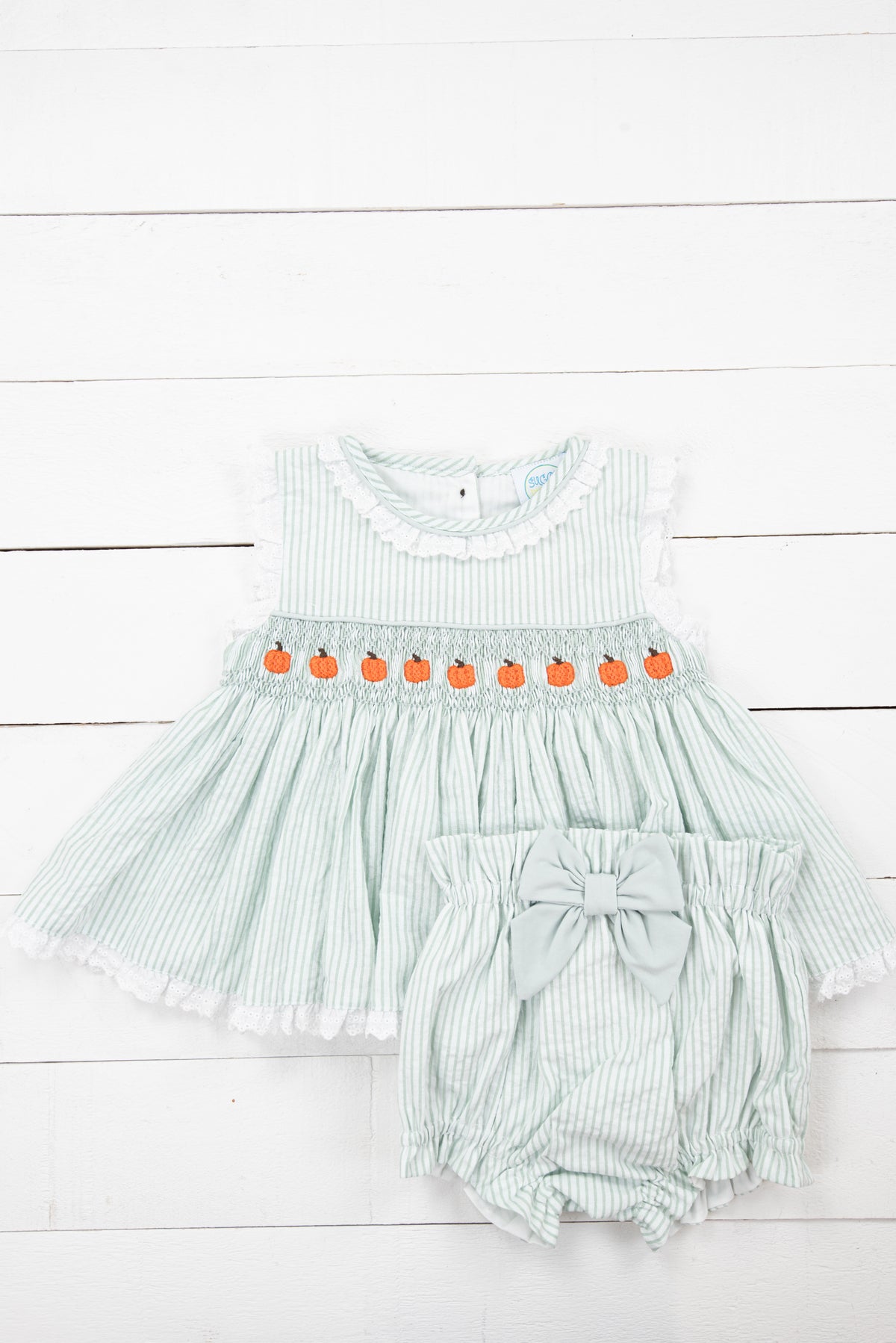 Girls Timeless Smocked Pumpkin Bloomer Set