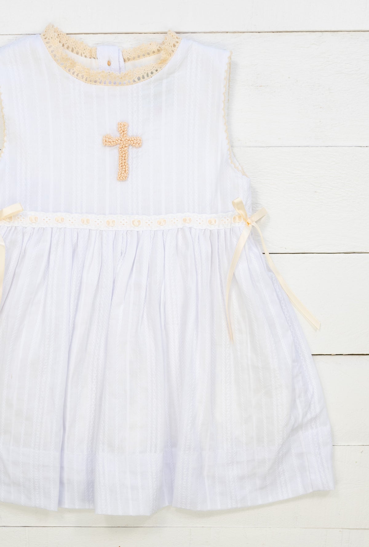 Girls At The Cross Dress
